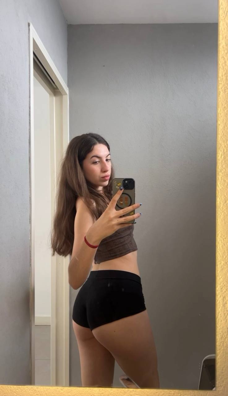 Amber in her underwear in Nanded