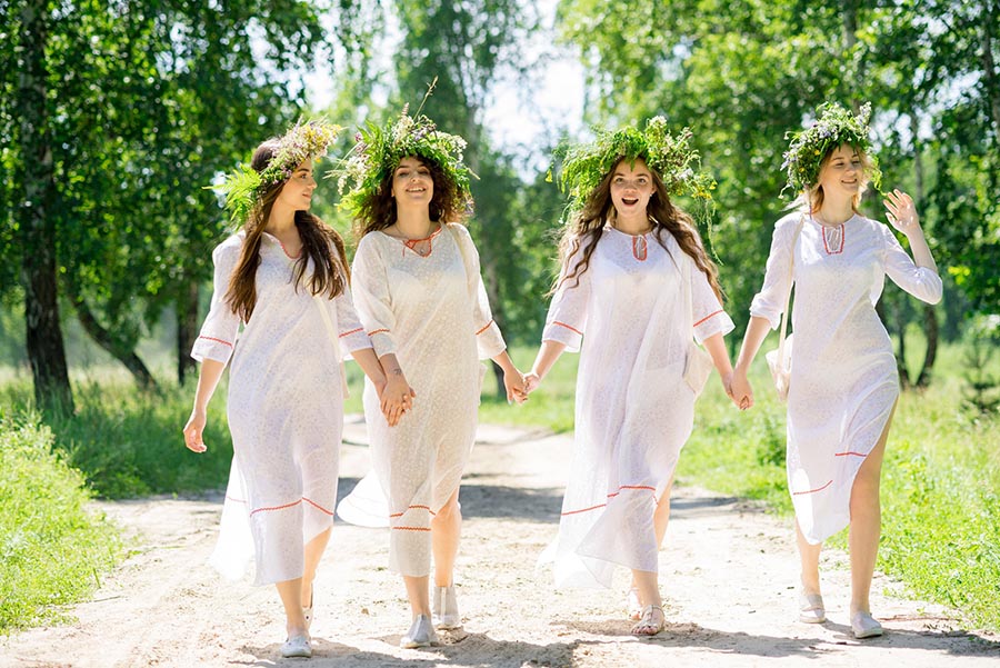 Slavic girls in Nanded