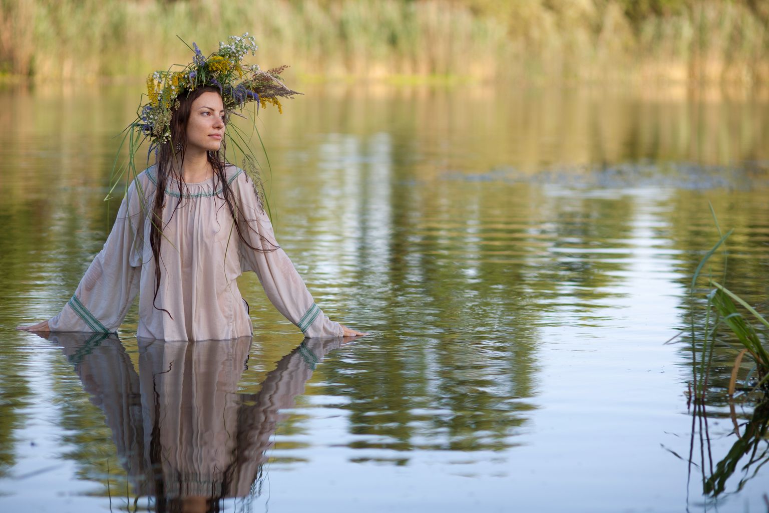 Slavic girls in Nanded
