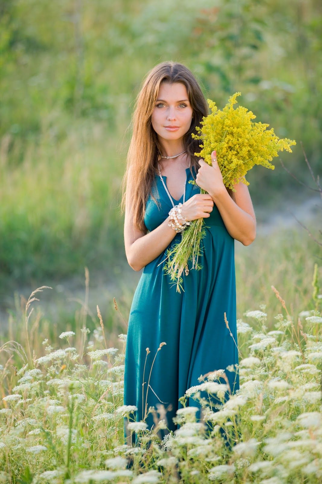 Slavic women in Nanded
