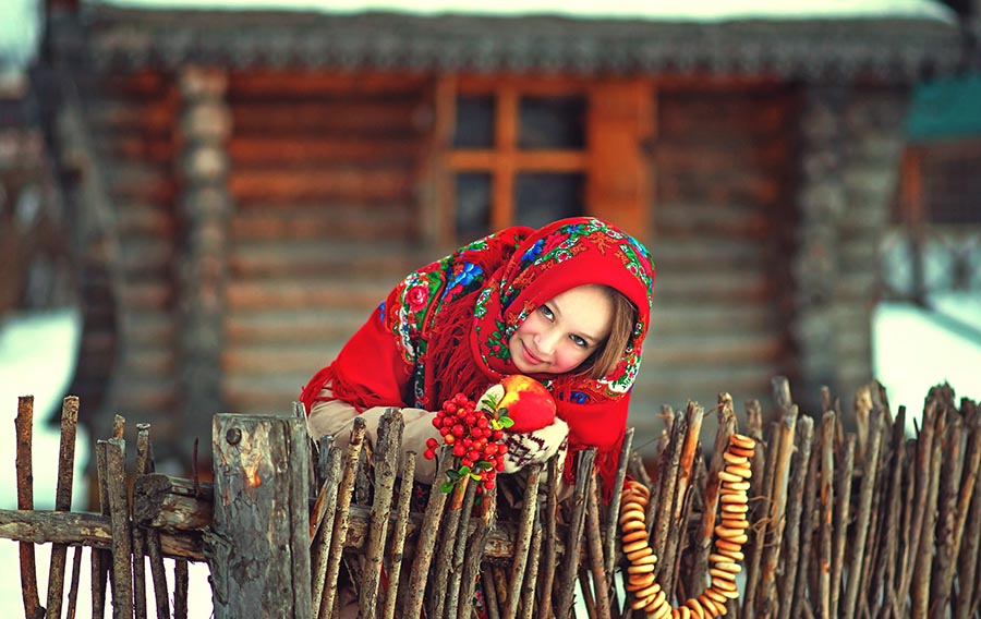 Sexy girl Women in Slavic costumes in Nanded