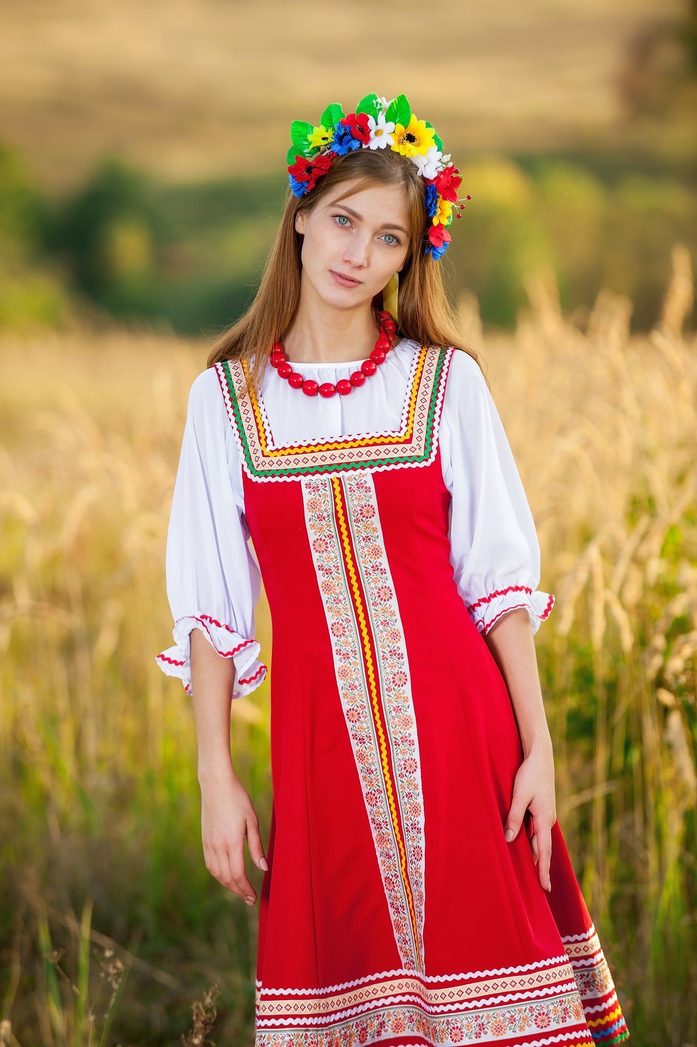 Women in Slavic costumes in Nanded
