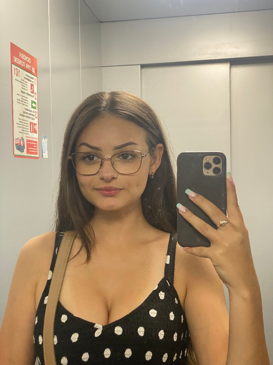 Sexy model Stacy in Nanded